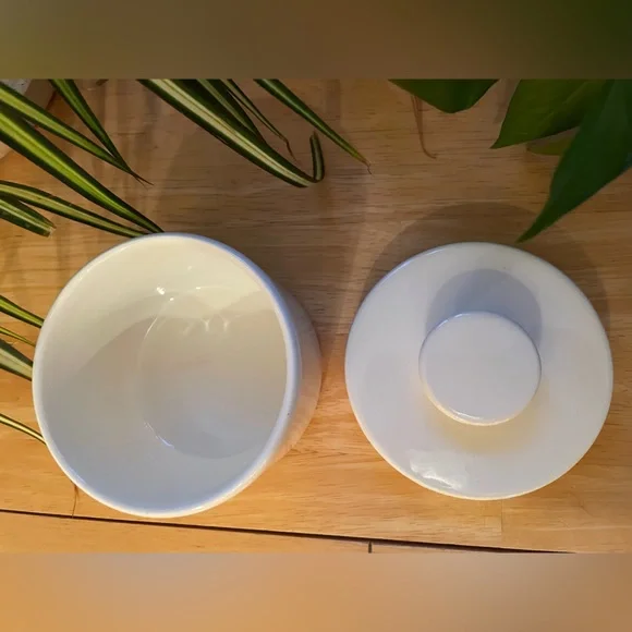 Trinket dish with lid, mark USA no marks, chips or scratches - Picture 5 of 10